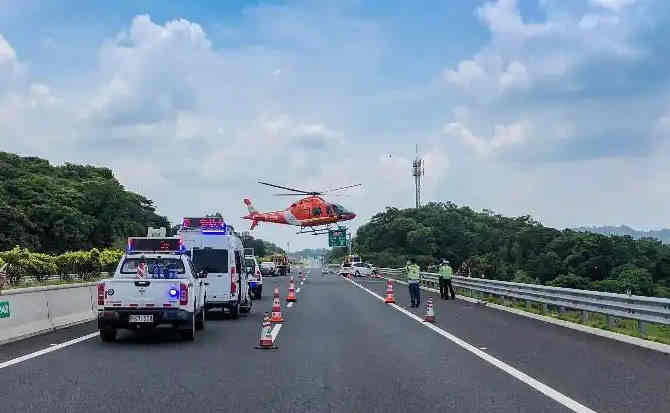 元氏高速公路汽车救援案例